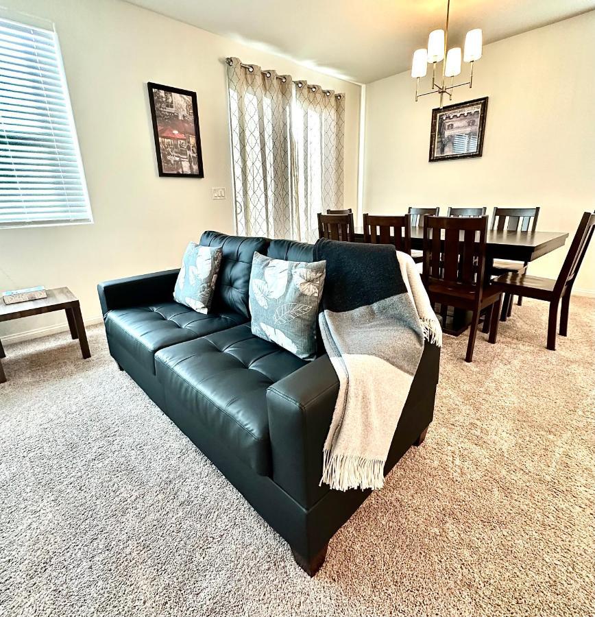 Spacious House, 5 Bedrooms, Sleeps 12, Near Las Vegas Strip And Airport Exterior photo